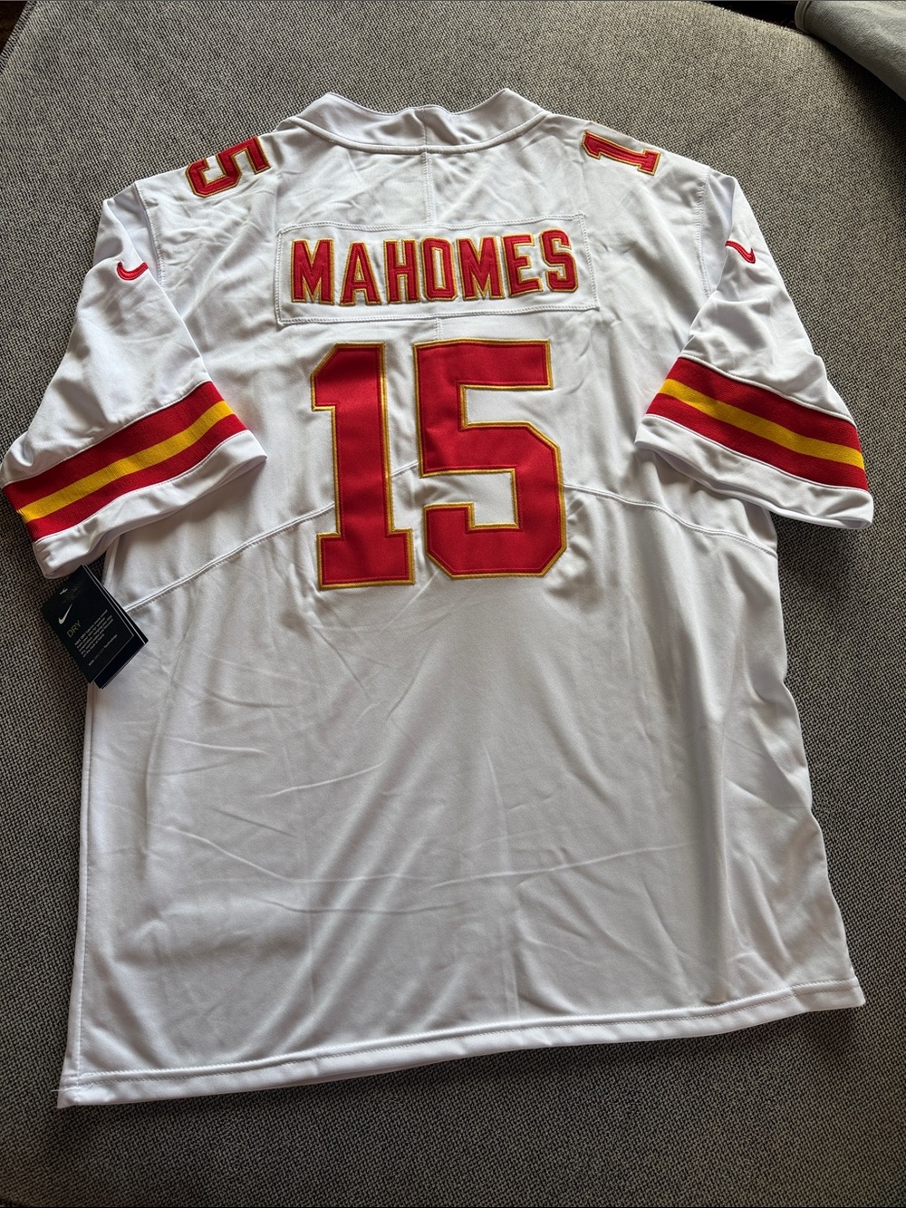 NWT Nike White Patrick Mahomes #15 Jersey Kansas City Chiefs sz XL